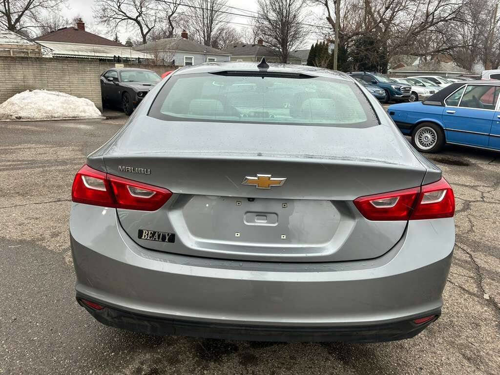 Used 2023 Chevrolet Malibu LS image 7
