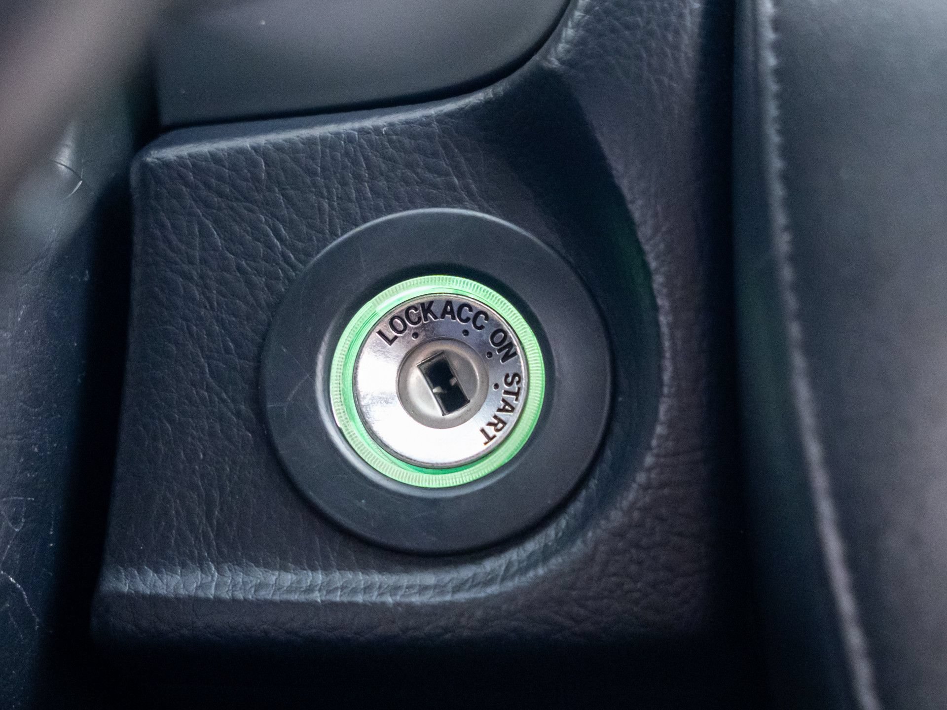 Used 2002 Lexus SC 430 Convertible RWD image 19