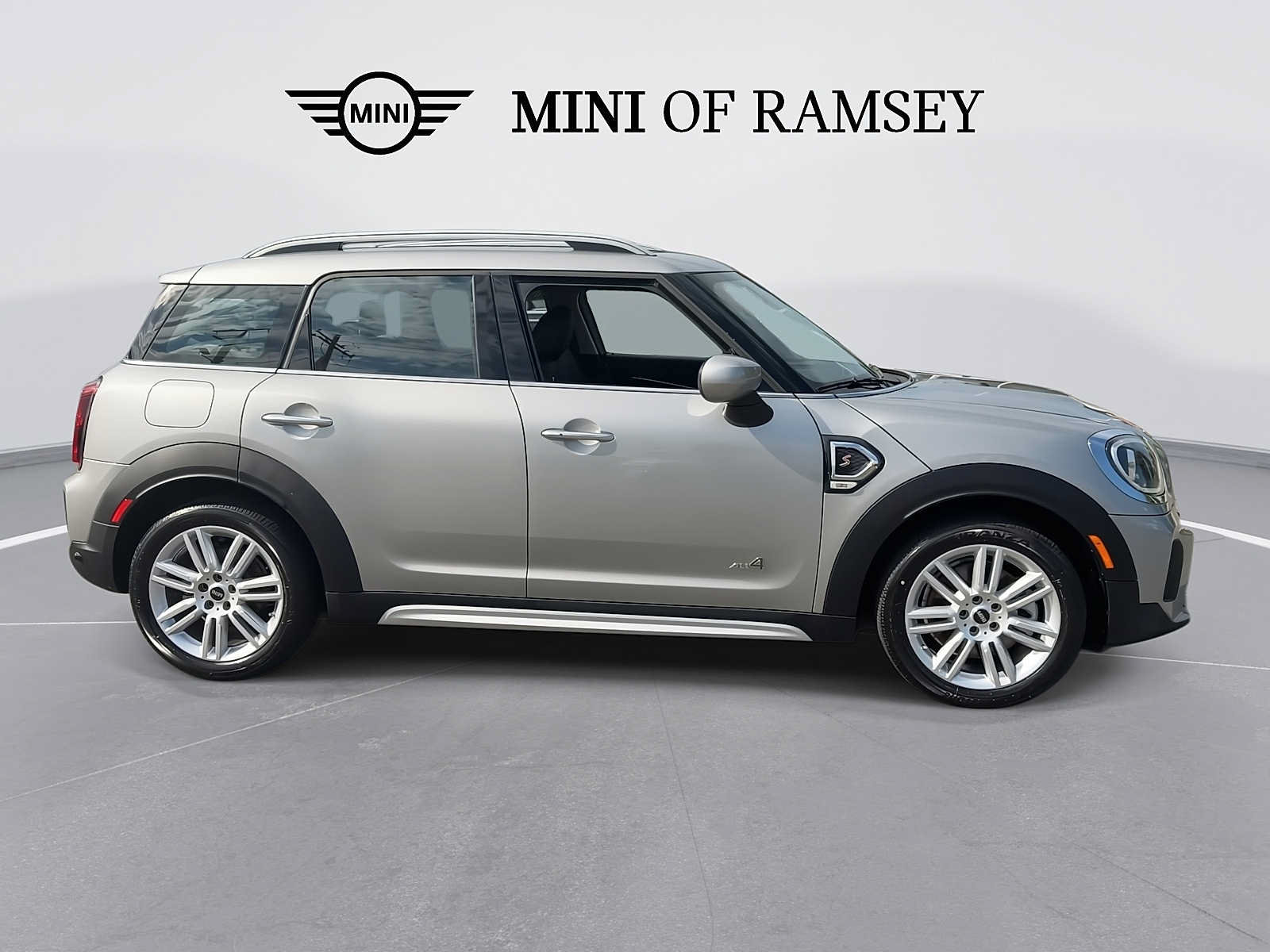 Used 2024 MINI Cooper Countryman S w/ Storage Package AWD/4WD image 9