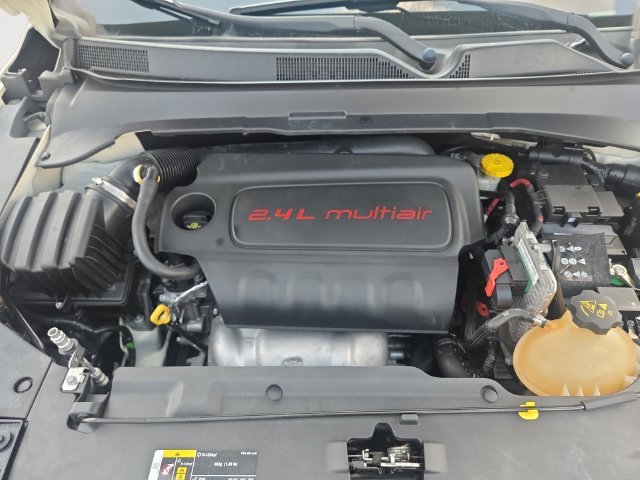 Used 2018 Jeep Compass Latitude w/ Popular Equipment Group FWD image 32