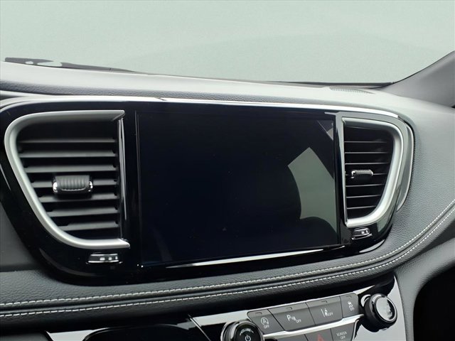 New 2026 Chrysler Pacifica Select image 15