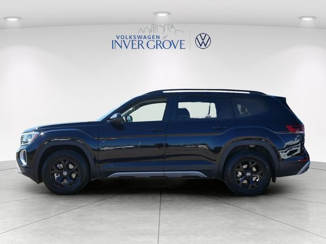 Certified 2026 Volkswagen Atlas Peak Edition AWD/4WD image 4