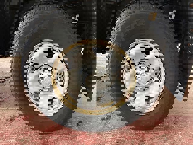 Used 2018 Toyota Tacoma SR image 14