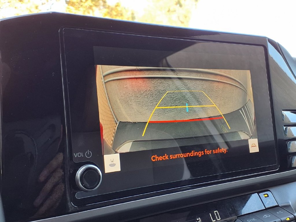 Certified 2025 Toyota Camry SE FWD image 11