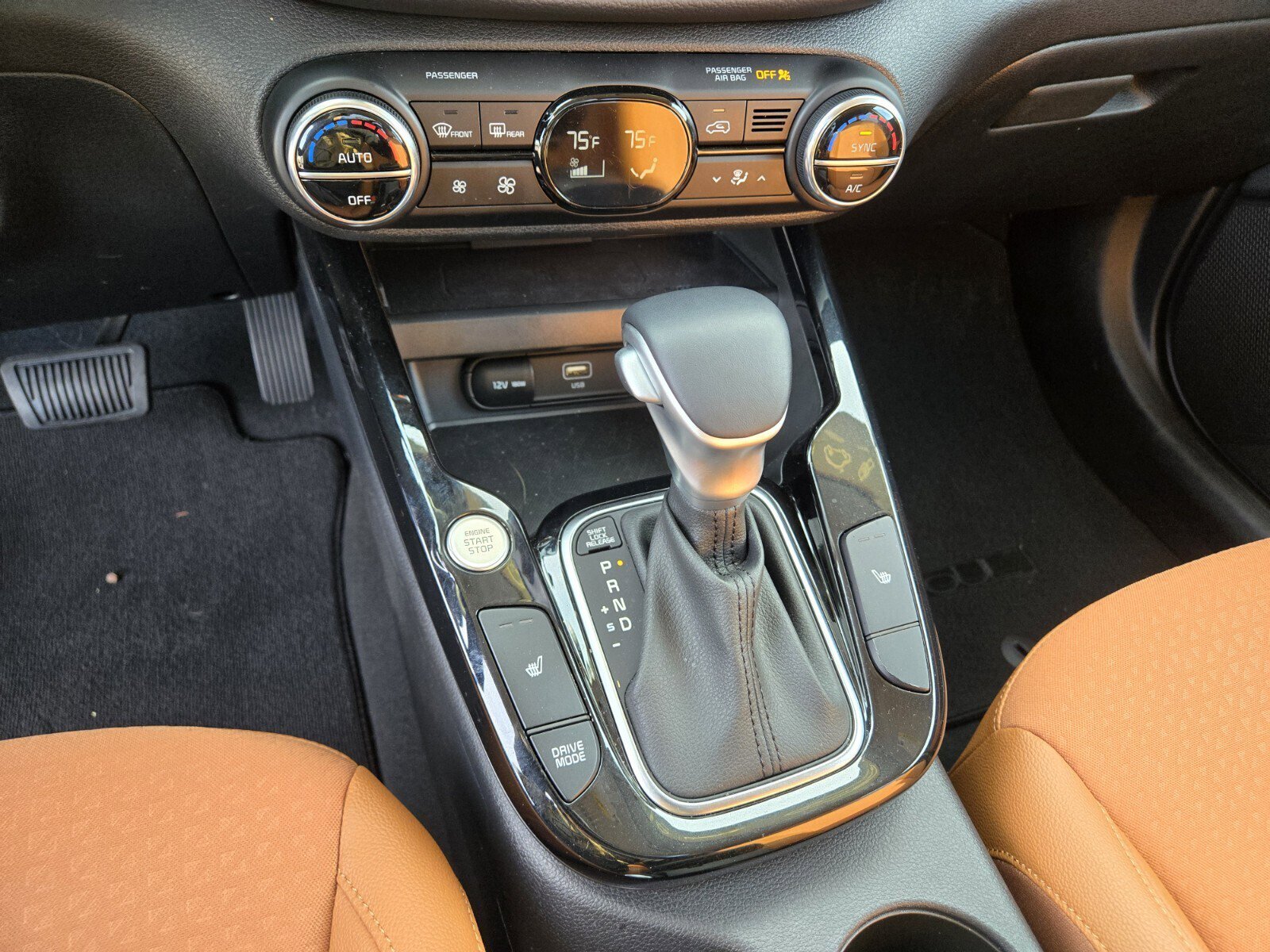 Certified 2025 Kia Soul EX image 22