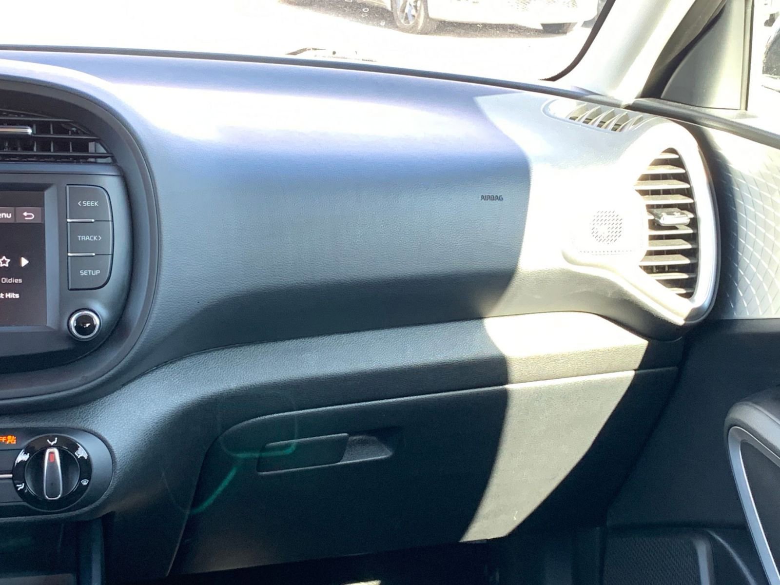 Used 2025 Kia Soul LX w/ LX Technology Package image 33