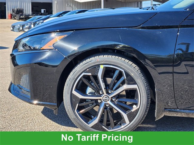 New 2025 Nissan Altima 2.5 SR image 5