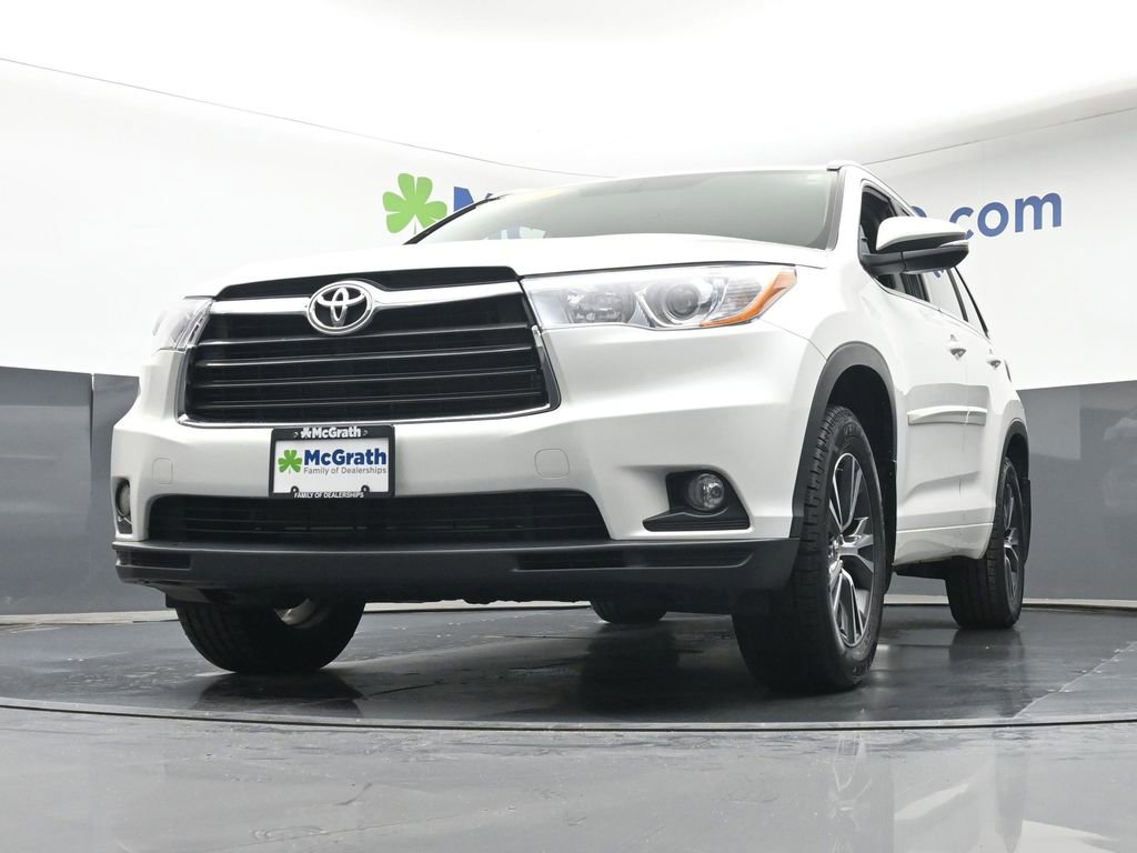 Used 2016 Toyota Highlander XLE AWD/4WD image 6