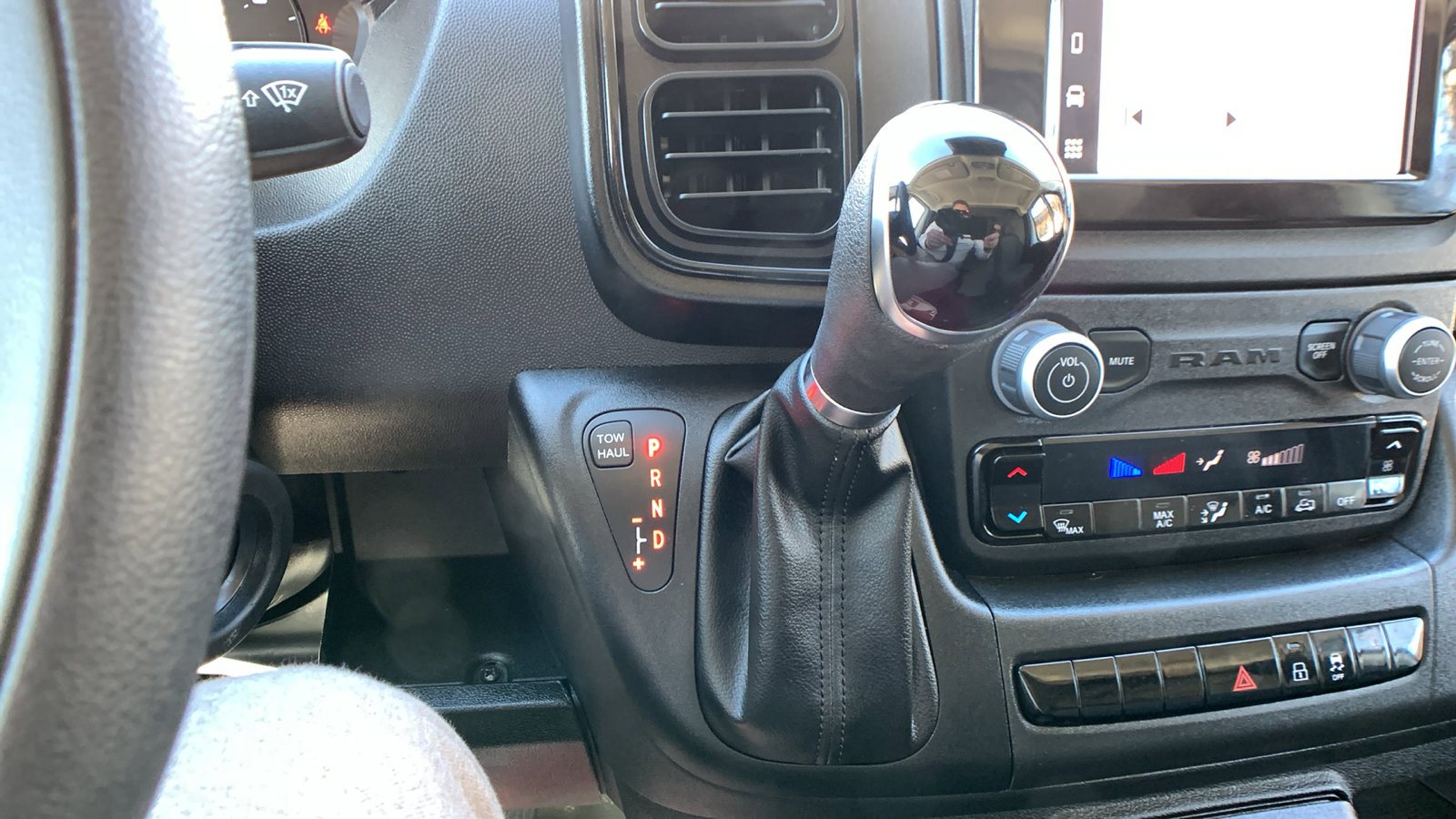 Used 2023 RAM ProMaster 2500 image 18