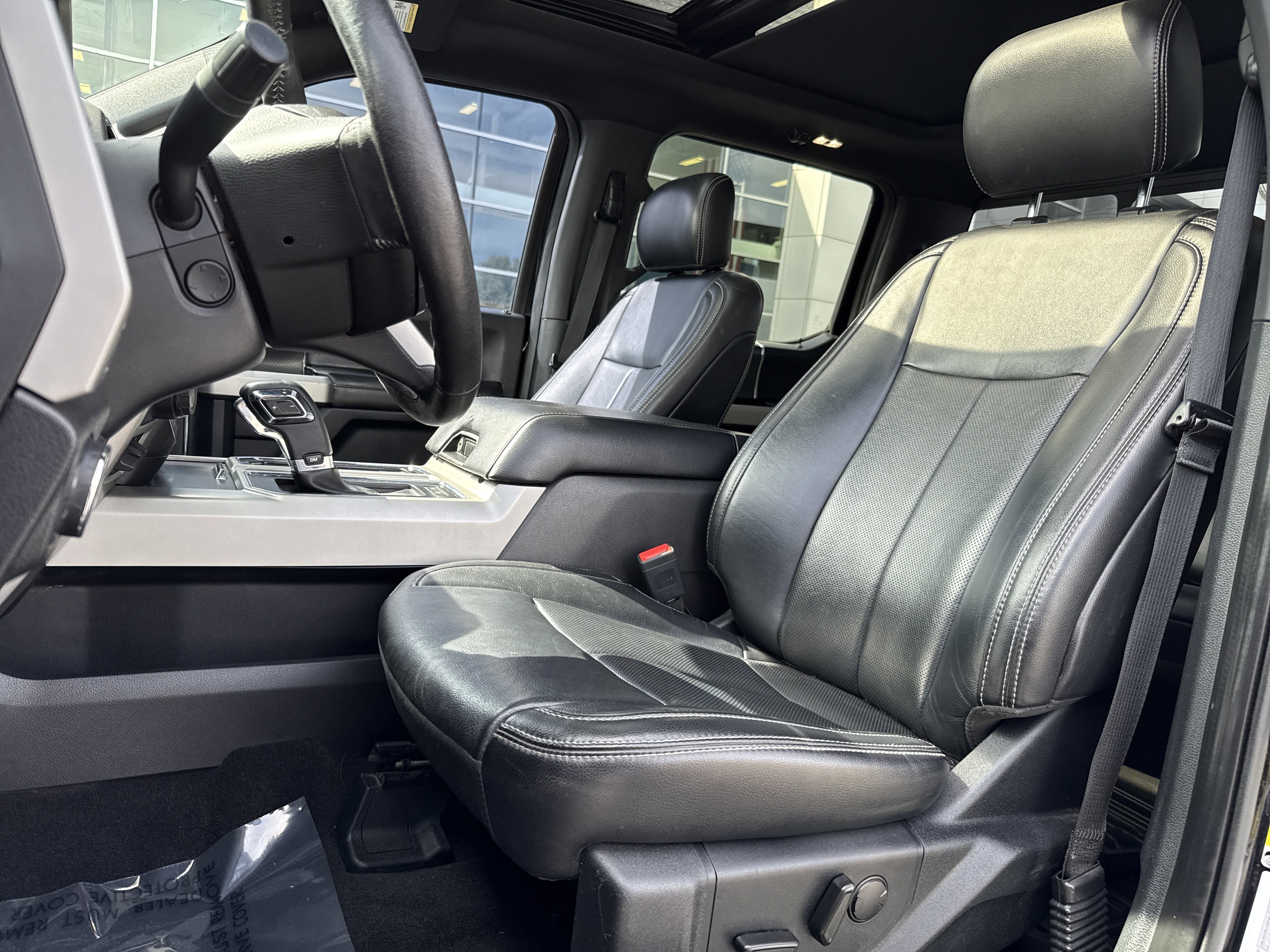 Used 2019 Ford F150 Lariat w/ Equipment Group 502A Luxury image 12