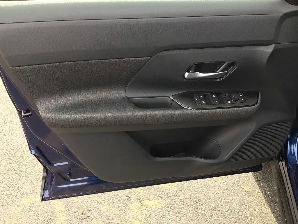 New 2026 Nissan Kicks SV w/ Cold Weather Package image 8