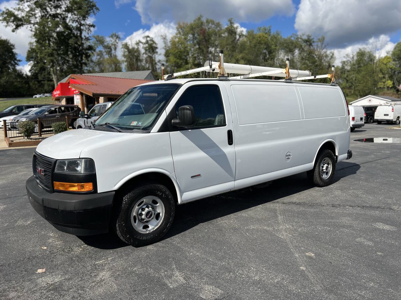 Used 2018 GMC Savana 2500 Extended image 1