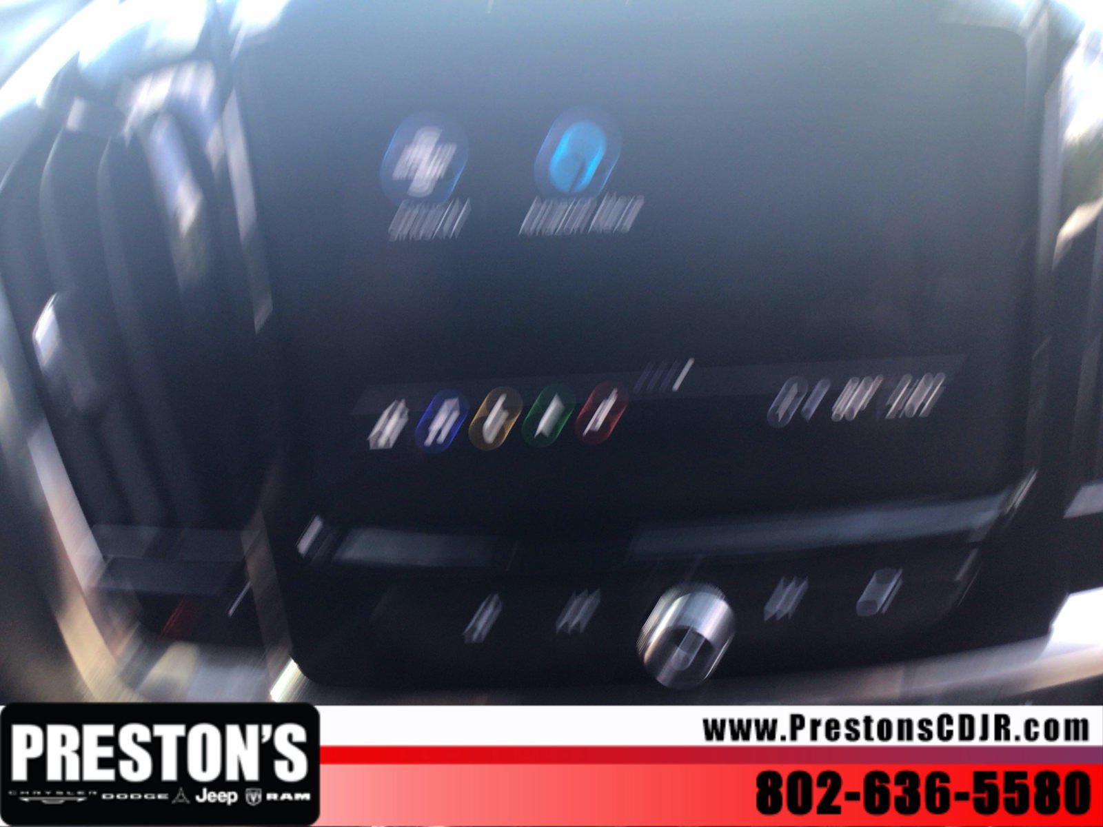 Used 2023 Chevrolet Traverse Premier AWD/4WD image 19