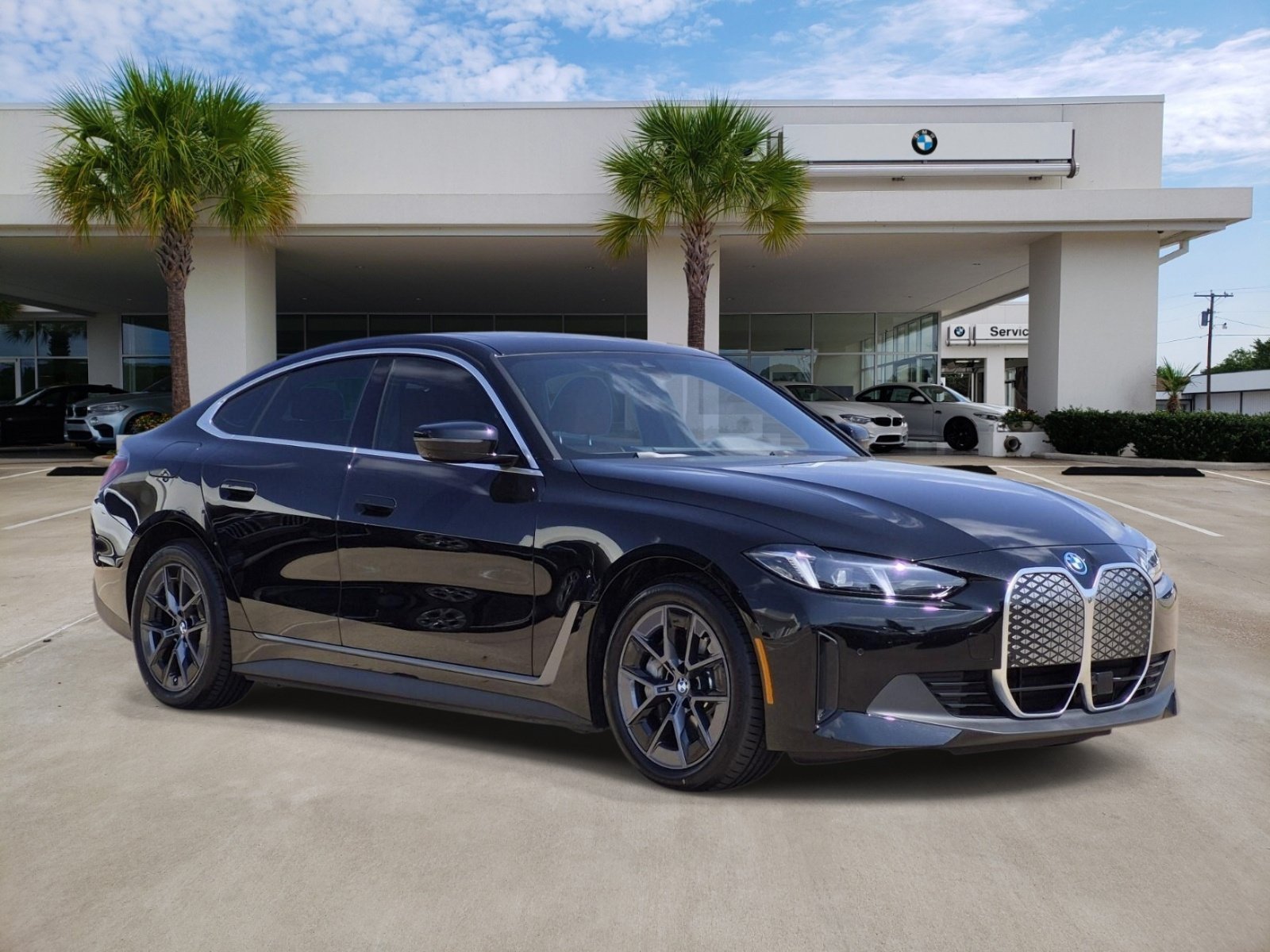 Certified 2025 BMW i4 xDrive40i w/ Parking Assistance Package AWD/4WD image 3
