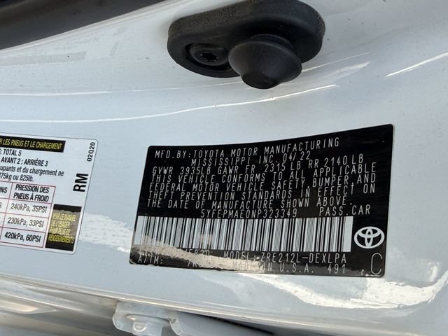 Used 2022 Toyota Corolla LE FWD image 30