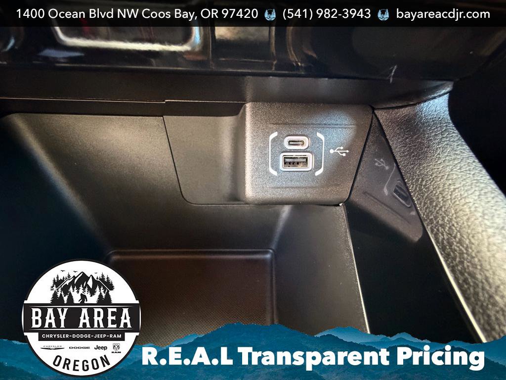 New 2026 Jeep Compass Trailhawk image 17