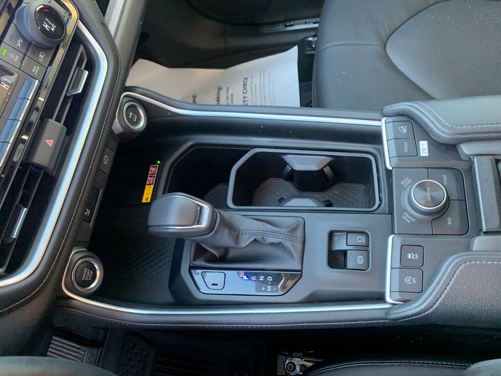 Used 2025 Toyota Grand Highlander AWD image 23