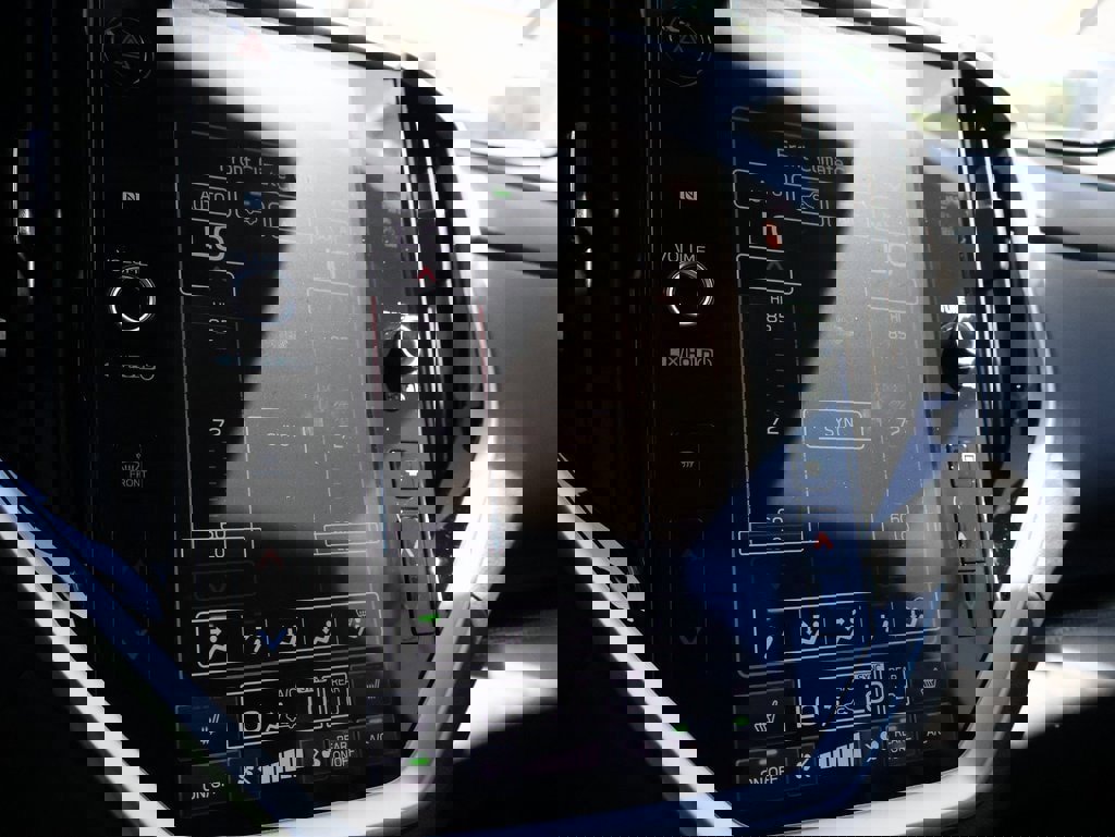 New 2025 Subaru Ascent Limited image 38