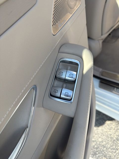 Used 2016 Mercedes-Benz S 550 4MATIC Sedan image 10