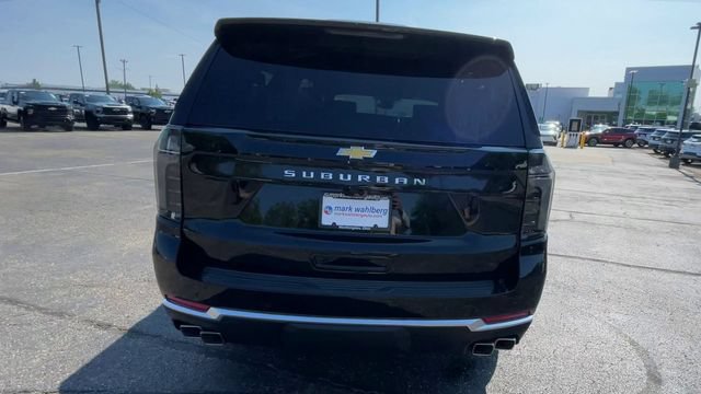 New 2026 Chevrolet Suburban High Country AWD/4WD image 9