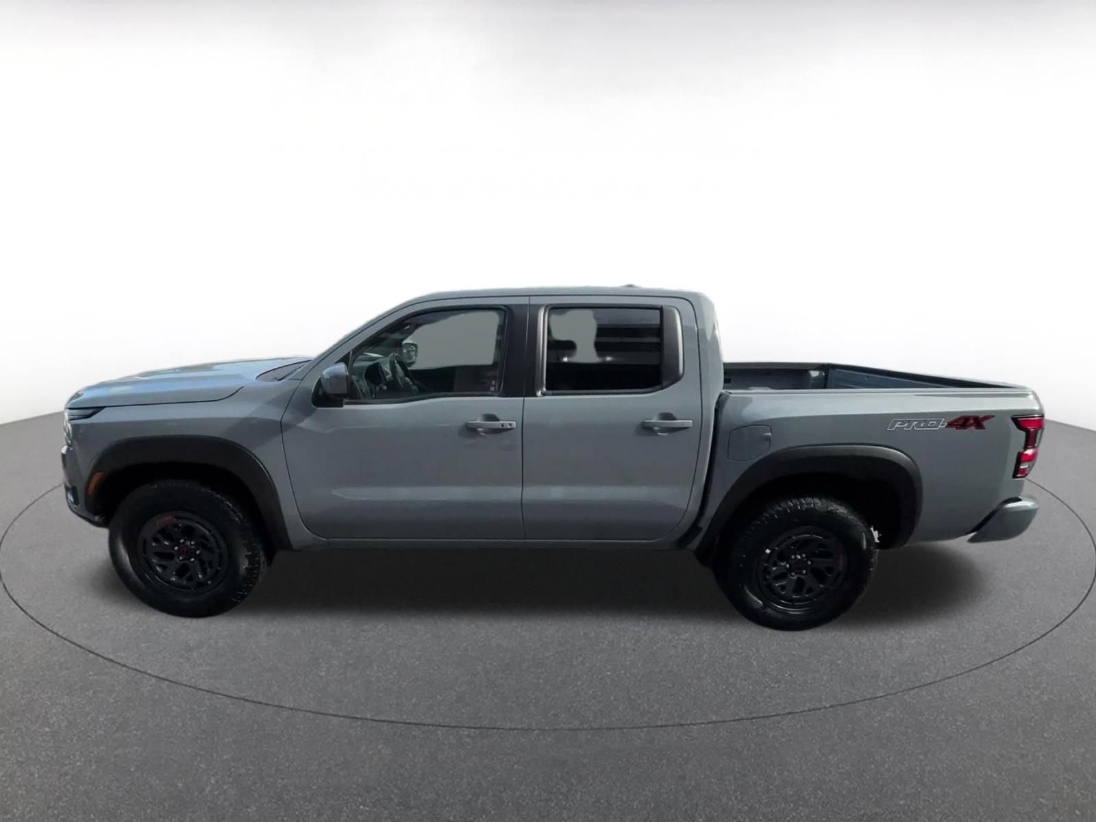 Used 2026 Nissan Frontier PRO-4X AWD/4WD image 8