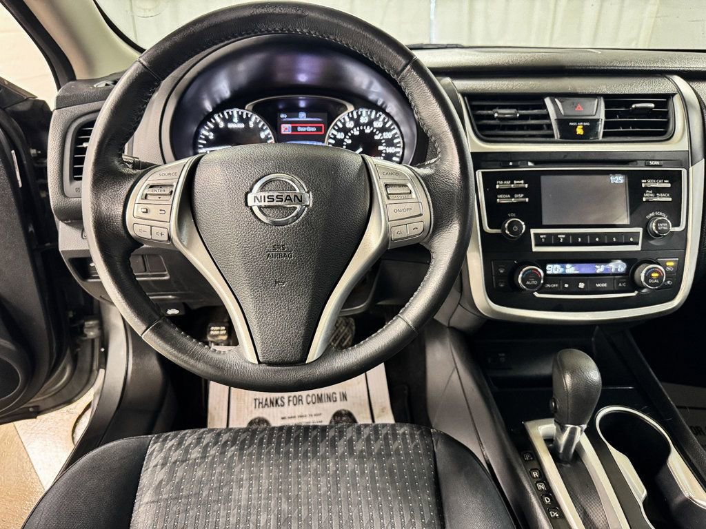 Used 2017 Nissan Altima 2.5 SV FWD image 13