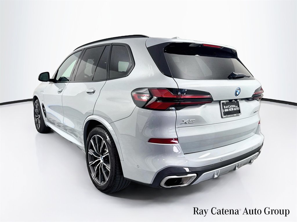 Used 2025 BMW X5 xDrive50e w/ M Sport Package AWD/4WD image 5