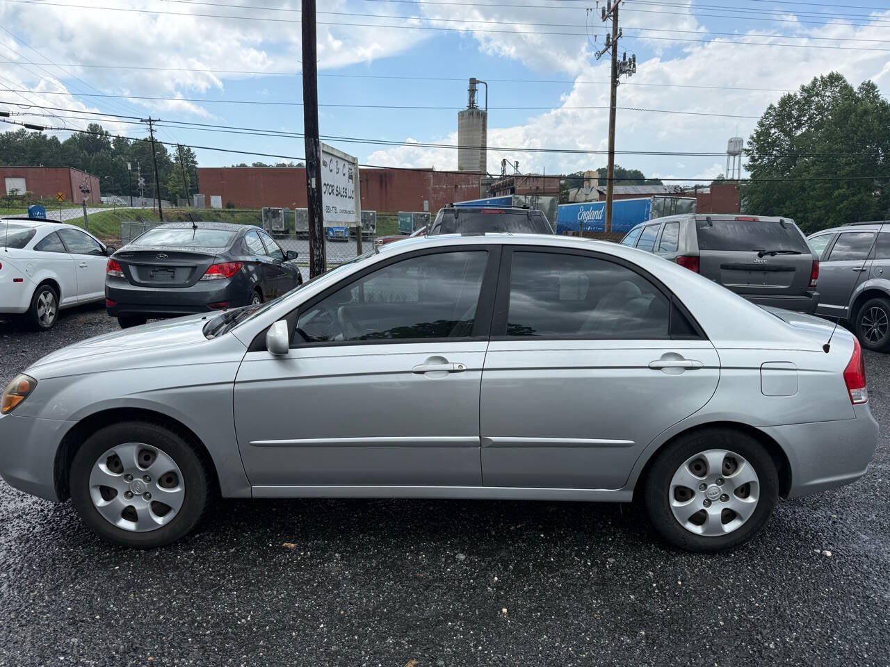 Used 2009 Kia Spectra EX FWD image 2