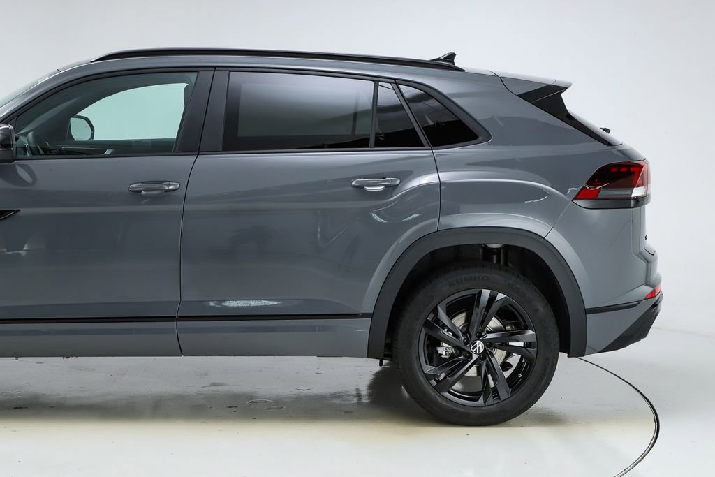 New 2026 Volkswagen Atlas Cross Sport SEL R-Line image 4
