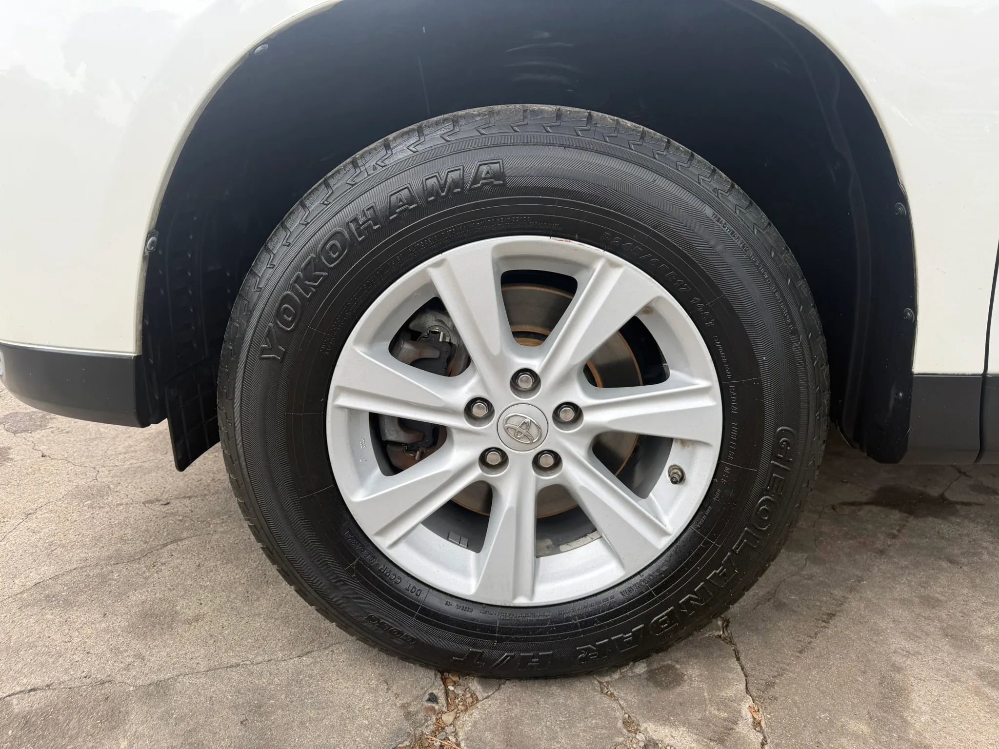 Used 2013 Toyota Highlander SE image 26