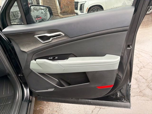 Used 2025 Kia Sportage X-Line w/ Premium Package image 25