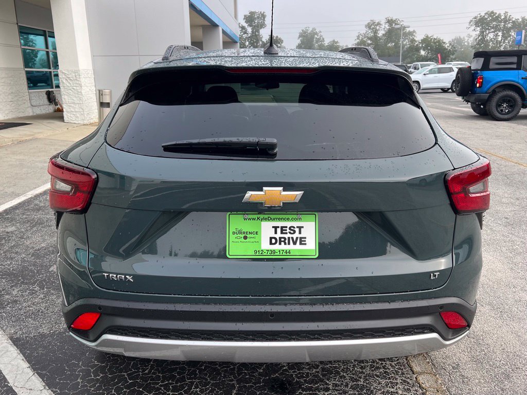 New 2026 Chevrolet Trax LT w/ Driver Confidence Package FWD image 6