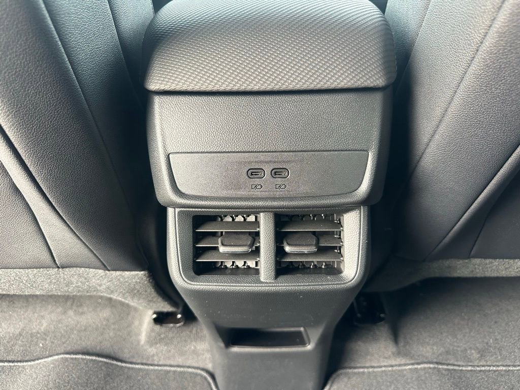 New 2026 Chevrolet Equinox LT w/ Convenience Package II image 26