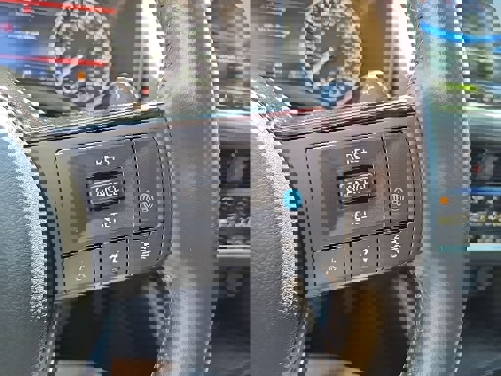 Used 2023 Nissan Rogue SL w/ SL Premium Package image 24