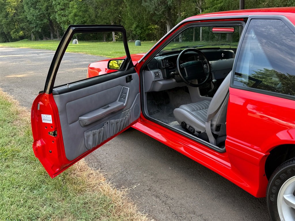 Used 1993 Ford Mustang Cobra image 38