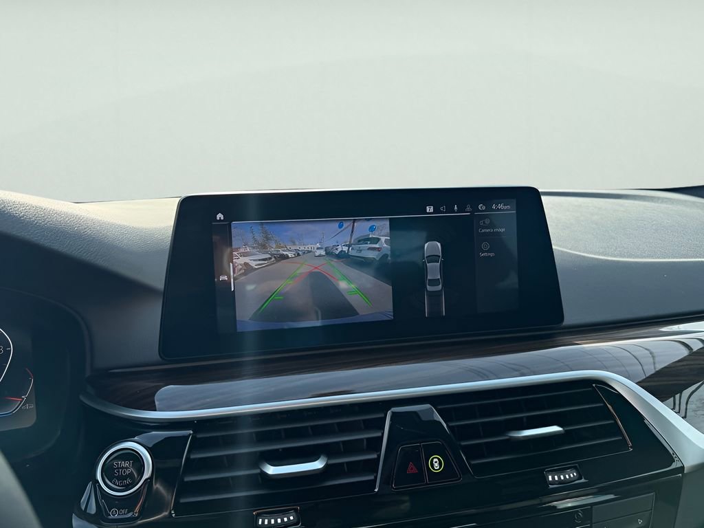 Used 2020 BMW 530i xDrive w/ Premium Package image 27