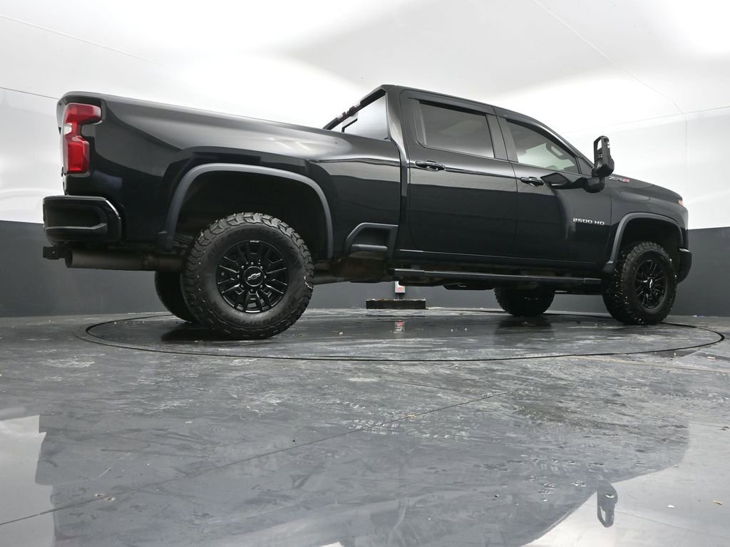 Used 2024 Chevrolet Silverado 2500 ZR2 w/ Technology Package image 46