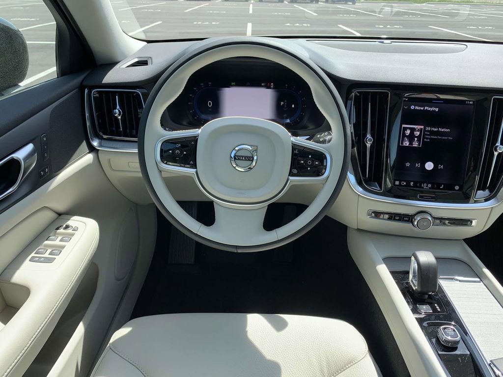 New 2025 Volvo V60 B5 Cross Country Plus w/ Protection Package Premier image 7