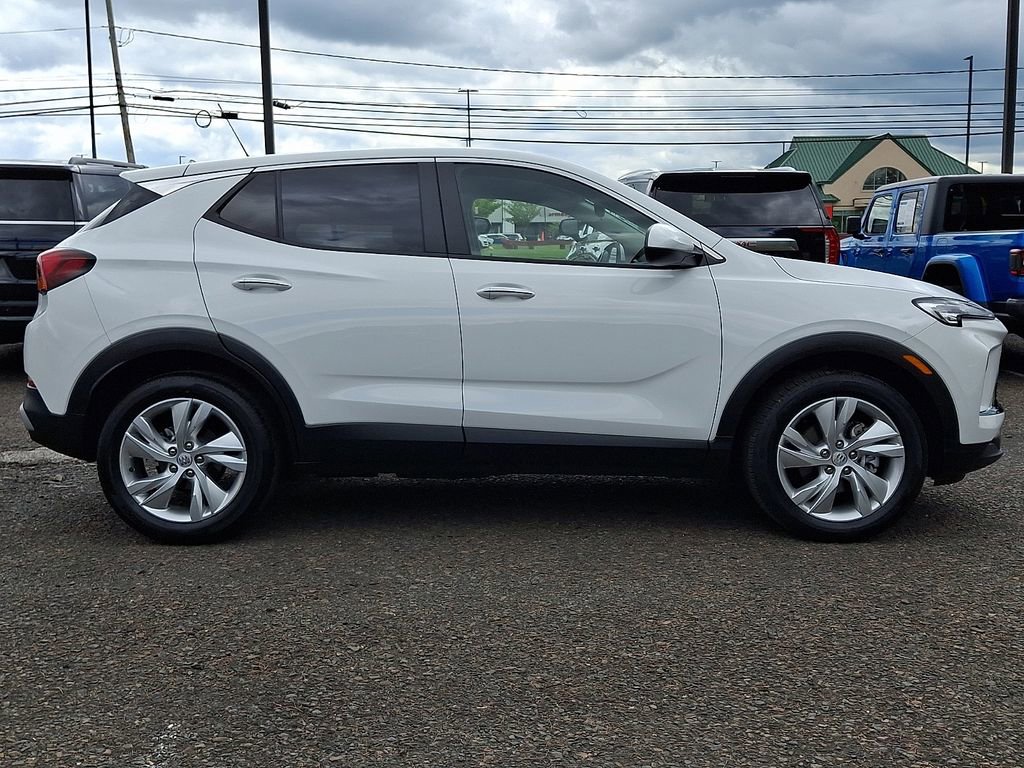 Certified 2024 Buick Encore GX Preferred FWD image 7