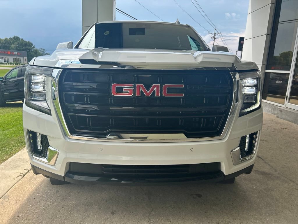 Certified 2023 GMC Yukon SLE RWD image 3