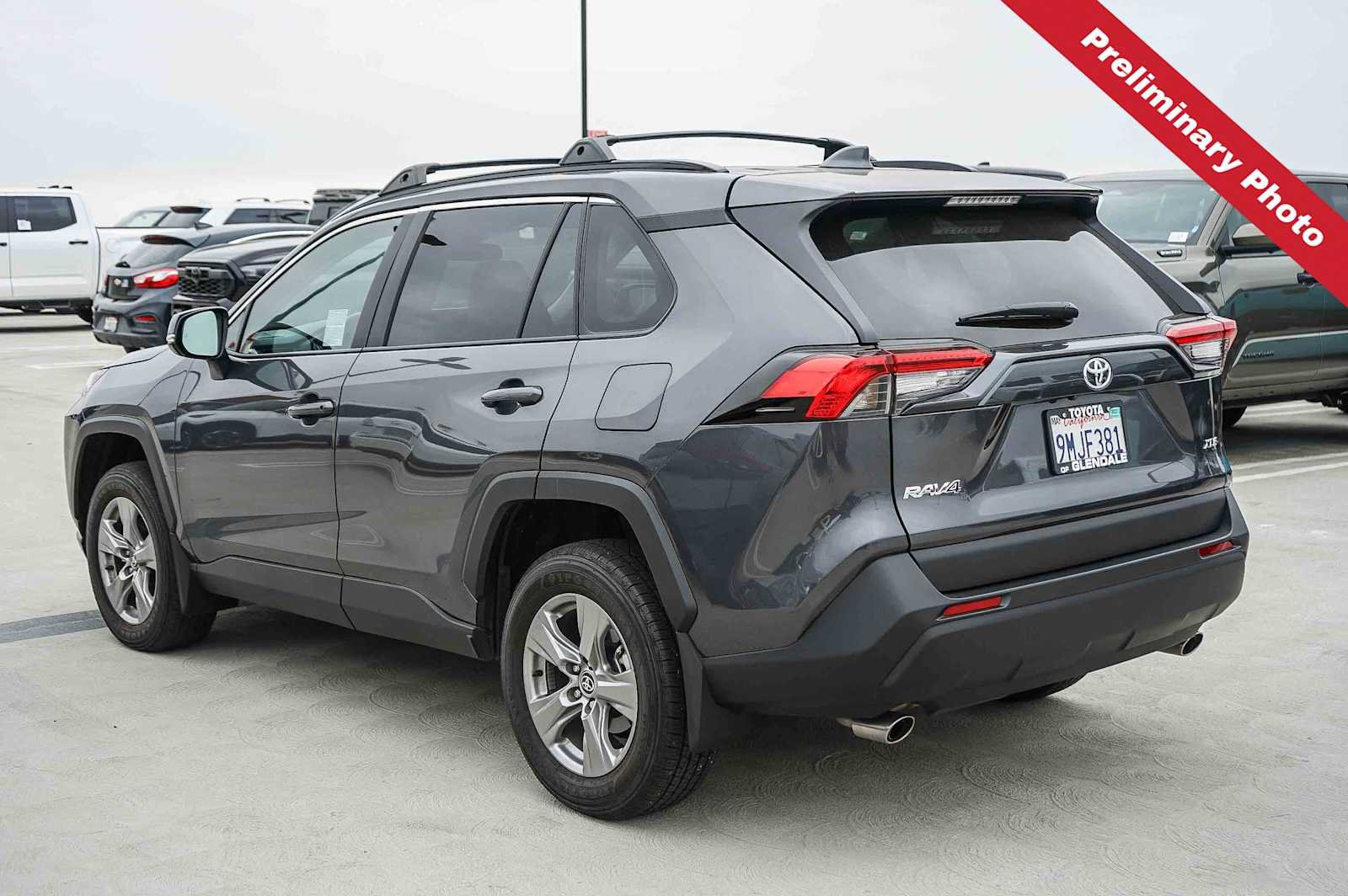 Used 2024 Toyota RAV4 XLE FWD image 8