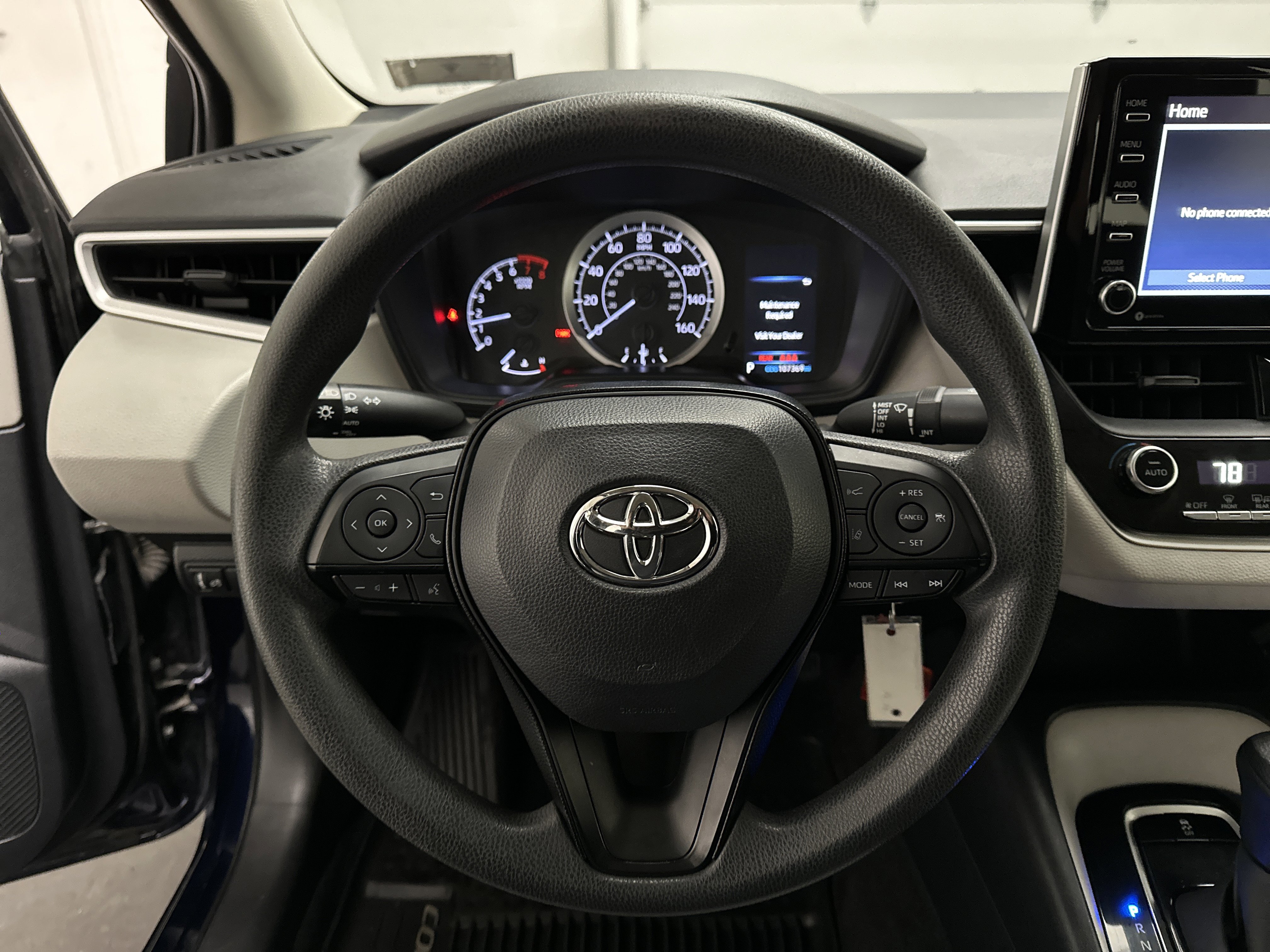 Used 2021 Toyota Corolla LE image 21