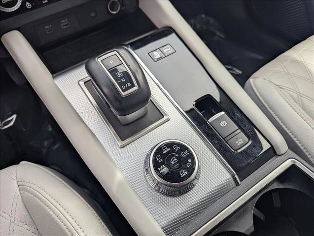 Used 2024 Mitsubishi Outlander SEL image 15