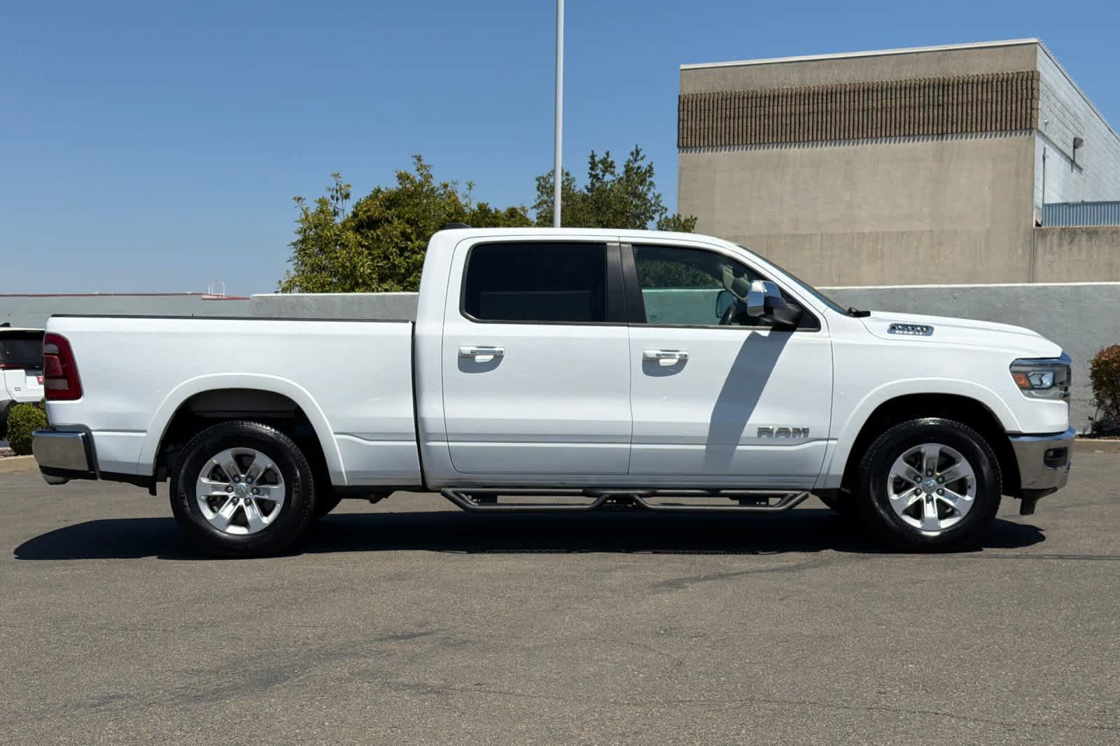 Used 2021 RAM 1500 Laramie AWD/4WD image 6