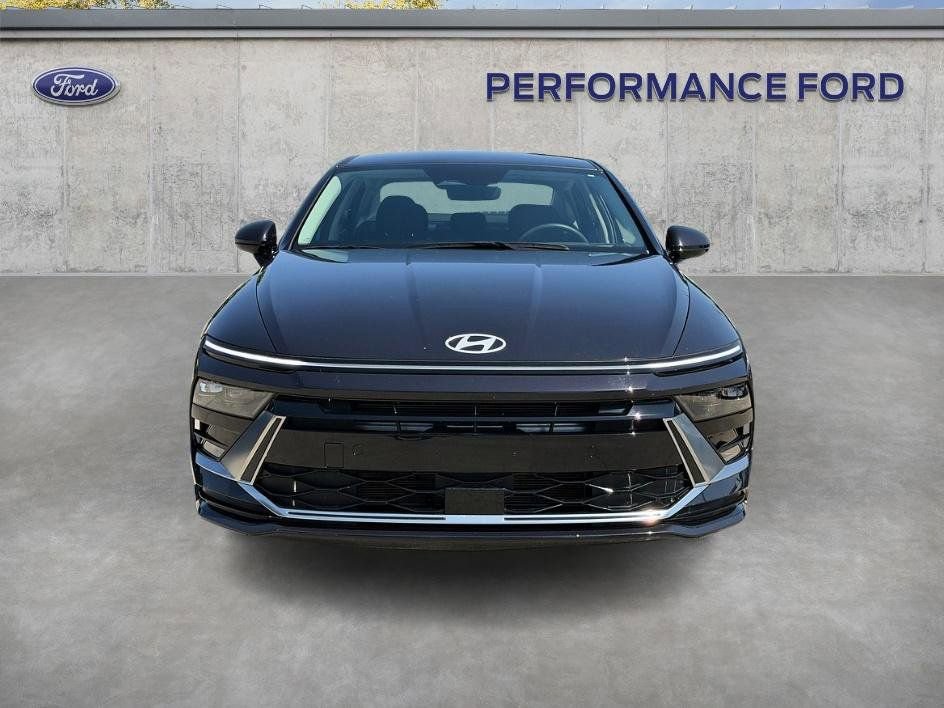 Used 2025 Hyundai Sonata SEL FWD image 3