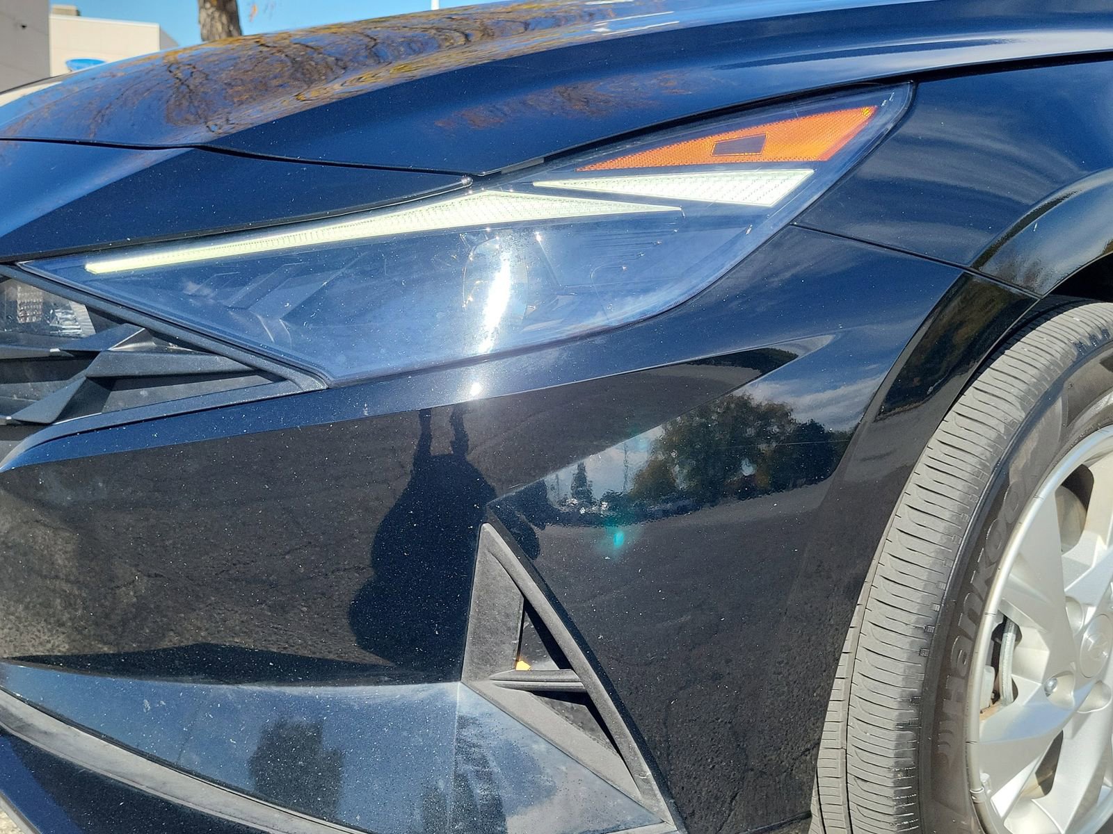 Used 2023 Hyundai Elantra SE image 9