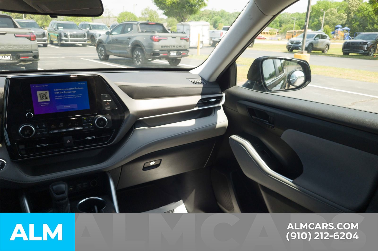 Used 2023 Toyota Highlander L FWD image 20