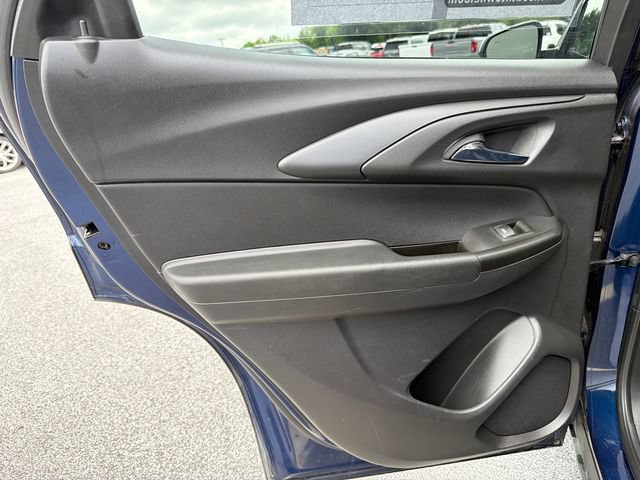 Used 2022 Chevrolet TrailBlazer LT w/ Convenience Package FWD image 21