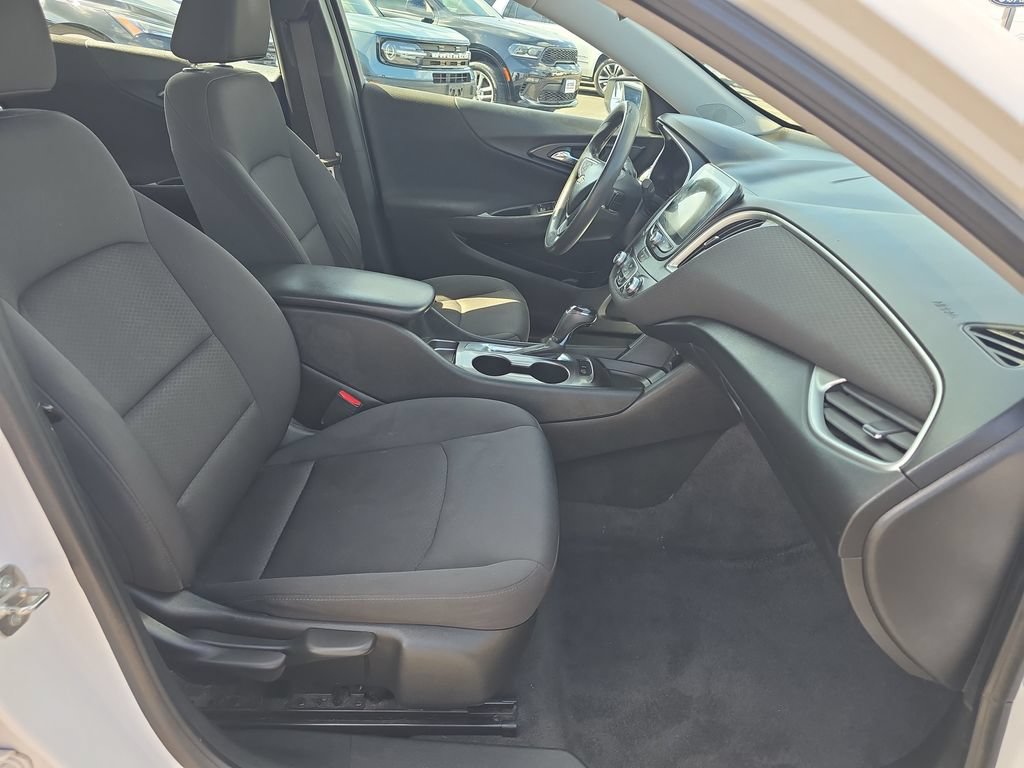 Used 2019 Chevrolet Malibu LS FWD image 17