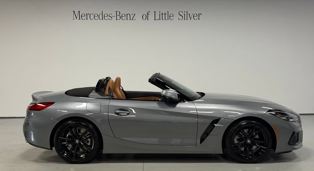 Used 2026 BMW Z4 sDrive30i w/ Convenience Package image 9